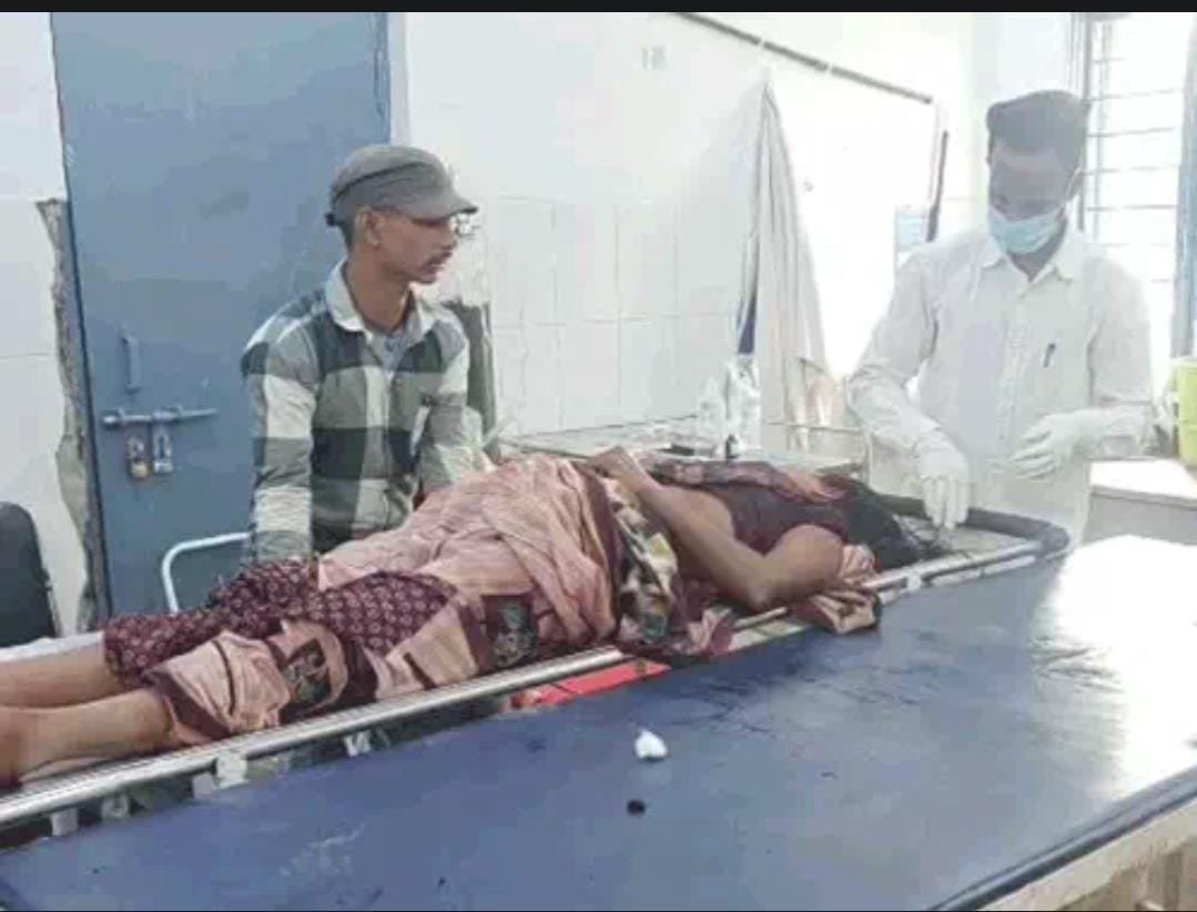 Janjgir Champa: अफेयर के शक में पति ने चाकू से काटकर पत्नी की हत्या की, खुद की नस काटकर दी जान