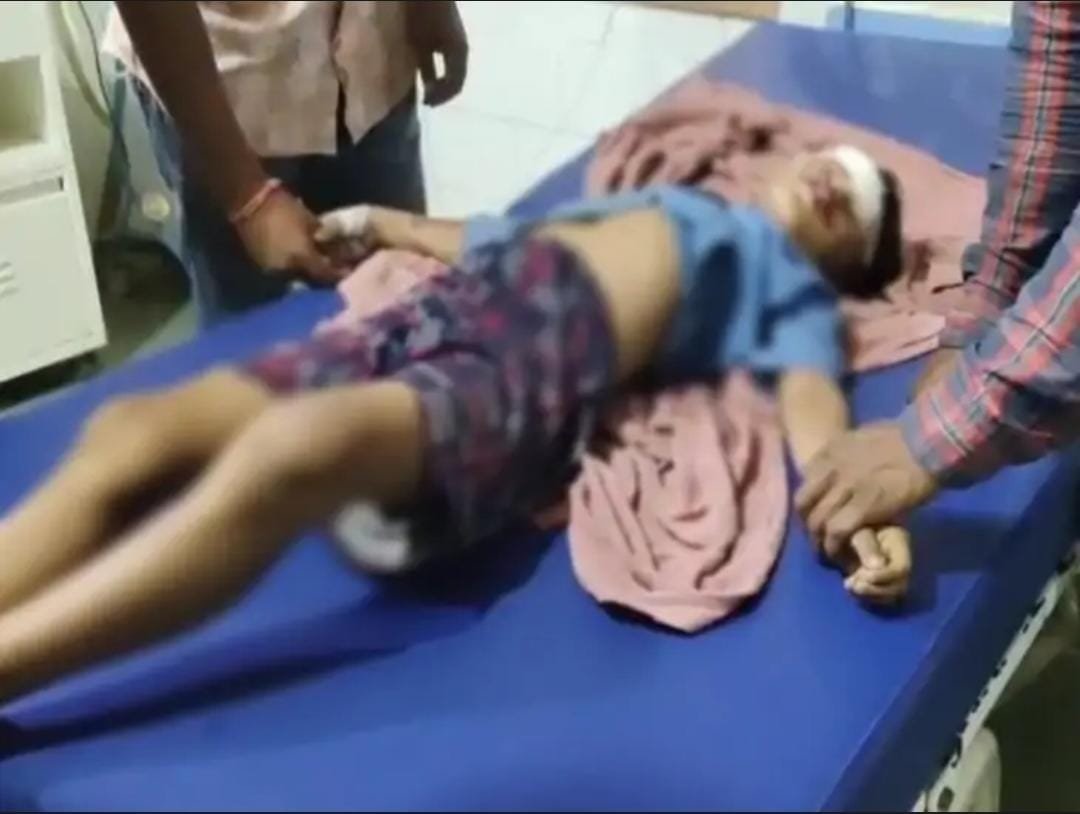 Sarguja: गणेश विसर्जन रैली में कार घुसी, 9 श्रद्धालु घायल – 6 साल के बच्चे की मौत