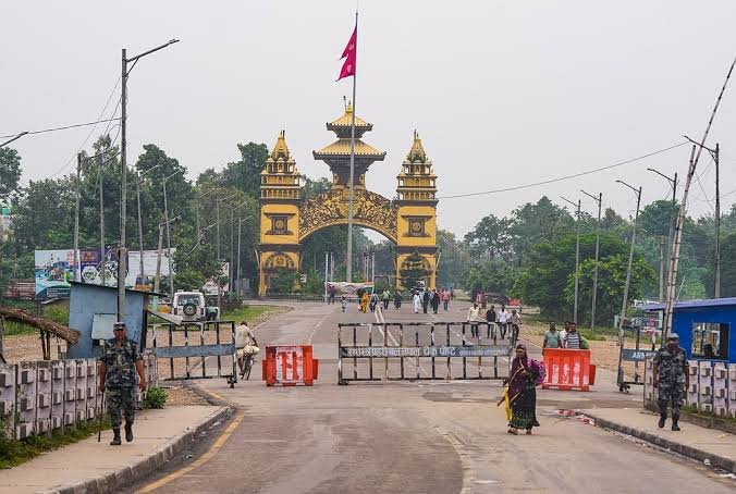 Nepal हिंसा के बीच 15 हजार कैदी फरार, सेना की Firing में 2 की मौत