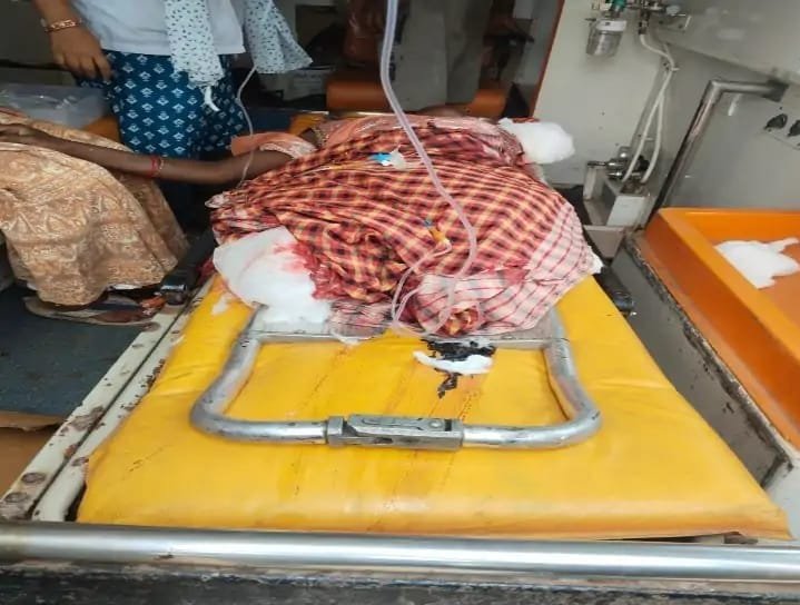 Balod में दर्दनाक हादसा: ट्रेन की चपेट में आई महिला, हाथ-पैर कटकर अलग, गंभीर हालत में Rajnandgaon रेफर