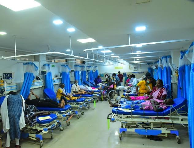 Raipur आपने बनाया है तो संवारेंगे कब…नारे के साथ नर्सों ने निकाली रैली, मरीजों की सेवा प्रभावित