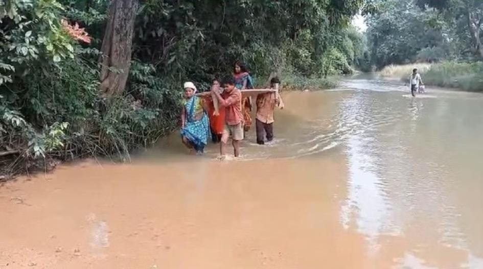 Kanker : स्वास्थ्य लापरवाही से नवजात की दर्दनाक मौत, एम्बुलेंस न पहुंचने पर ग्रामीणों में आक्रोश