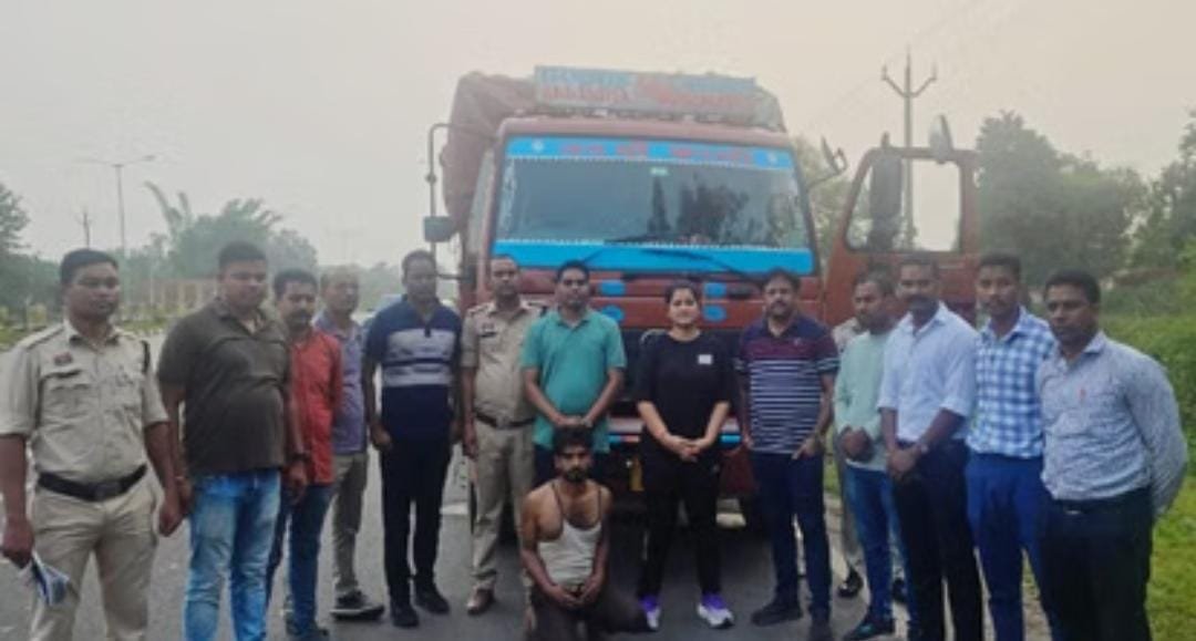 Bilaspur: Chhattisgarh से UP कत्लखाना ले जाए जा रहे 17 भैंसों से भरा ट्रक पकड़ा