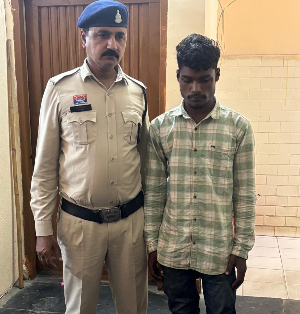 Raipur:उरला पुलिस की कार्रवाई: युवक से 30 पौव्वा अवैध शराब जब्त