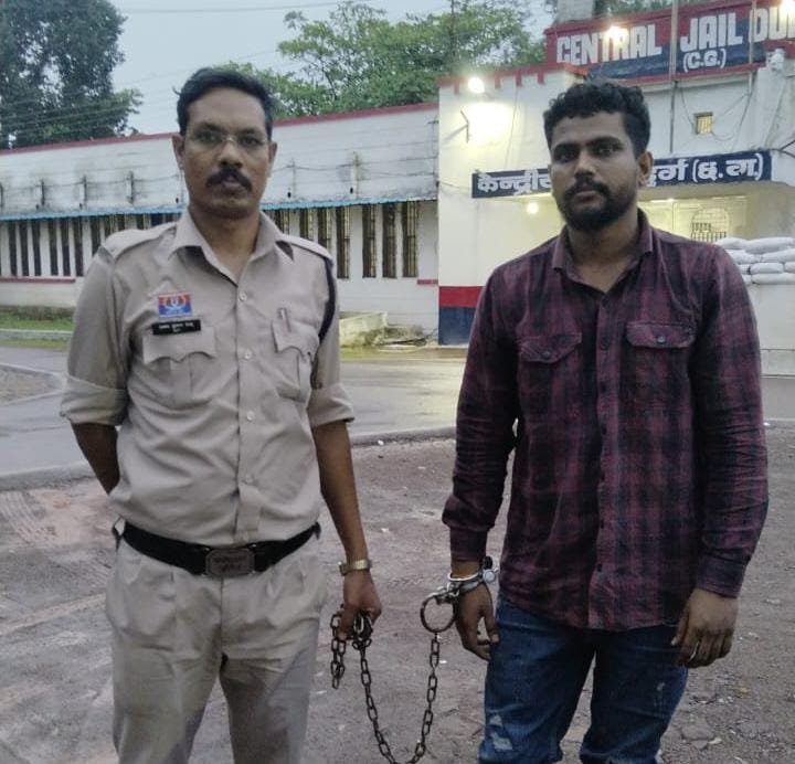 Durg:होटल Isa में देह व्यापार के फरार आरोपी को Durg पुलिस ने किया गिरफ्तार
