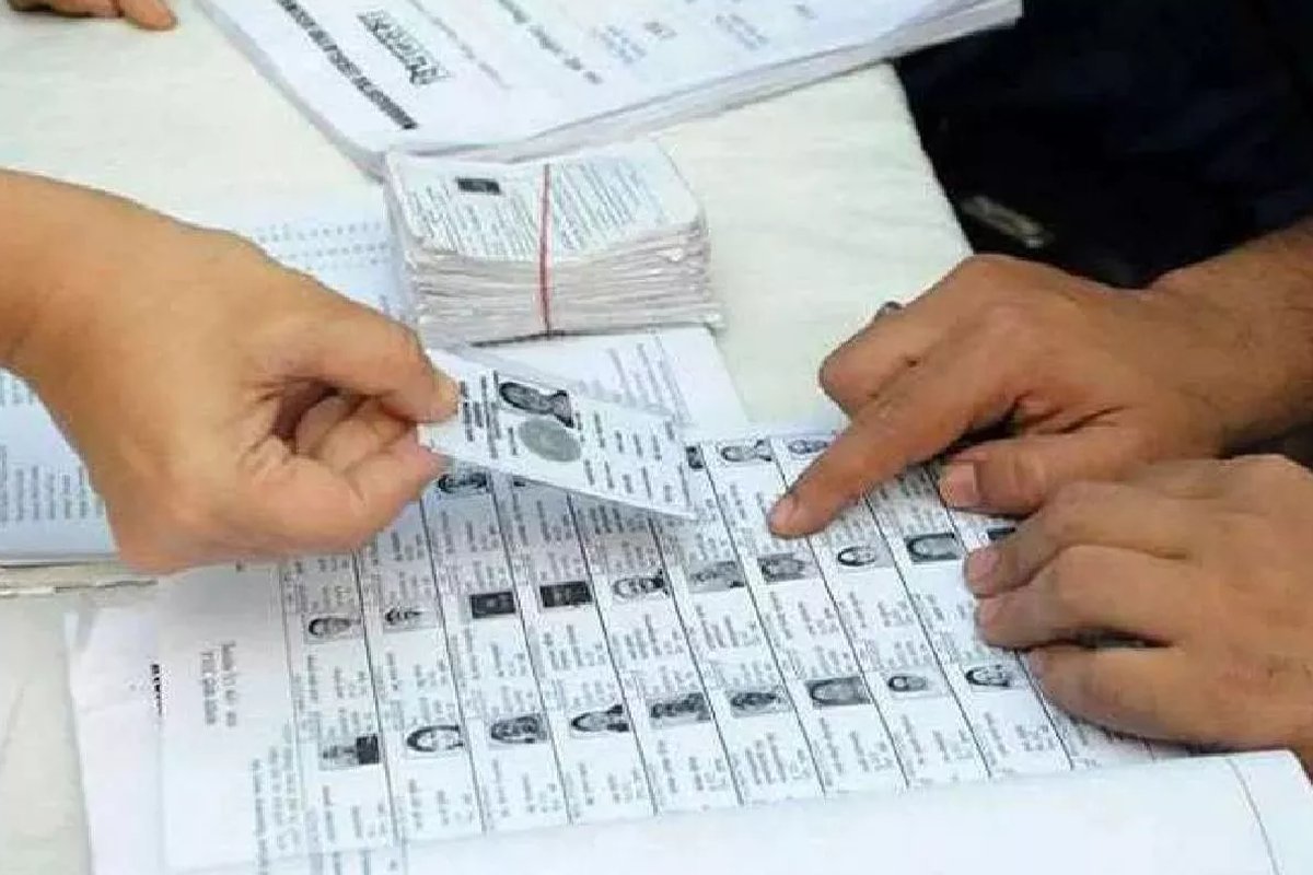 मतदाता सूची गड़बड़ी पर Congress का बड़ा कदम, हर बूथ पर 100 से 200 लोगों से भरवाए जाएंगे Form