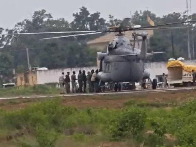 Chhattisgarh-महाराष्ट्र सीमा पर भारी मुठभेड़: 80 लाख की इनामी दो नक्सलियों सहित 4 की मौत, AK-47 समेत हथियार बरामद