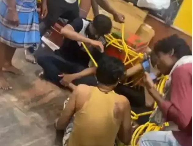 Jagdalpur: नशे में धुत युवक ने सिरहासार भवन में बिरयानी खाने की कोशिश की, कारीगरों ने की पिटाई