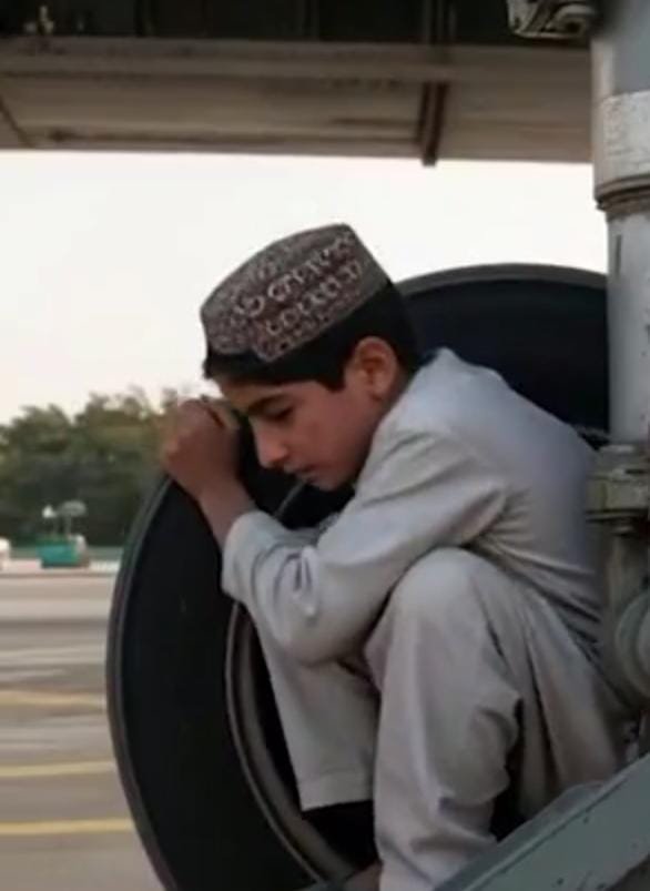 New Delhi:विमान के पहिये में छिपकर अफगानिस्तान से दिल्ली पहुंचा किशोर