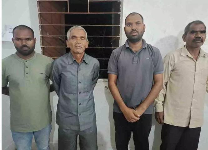 Surajpur: बोलेरो से कुचलकर दो लोगों की हत्या, पुलिस ने 24 घंटे में चार आरोपियों को दबोचा