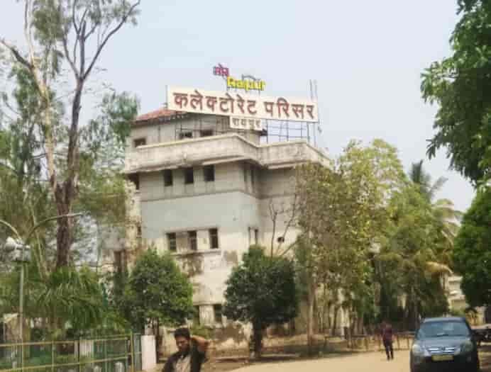 Raipur कलेक्ट्रेट में बड़ा हादसा: रूम नंबर 8 की छत गिरी, मचा हड़कंप