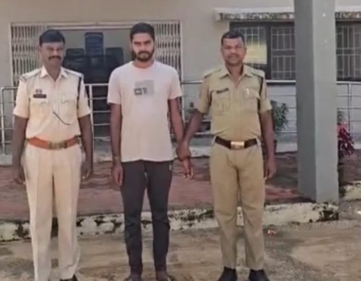 Balrampur में युवती से शादी का झांसा देकर शारीरिक शोषण, आरोपी गिरफ्तार