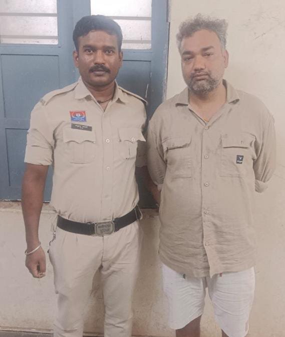 Durg में 20 लाख की धोखाधड़ी: NGO को डोनेशन के नाम पर ठगी, आरोपी बिहार से गिरफ्तार