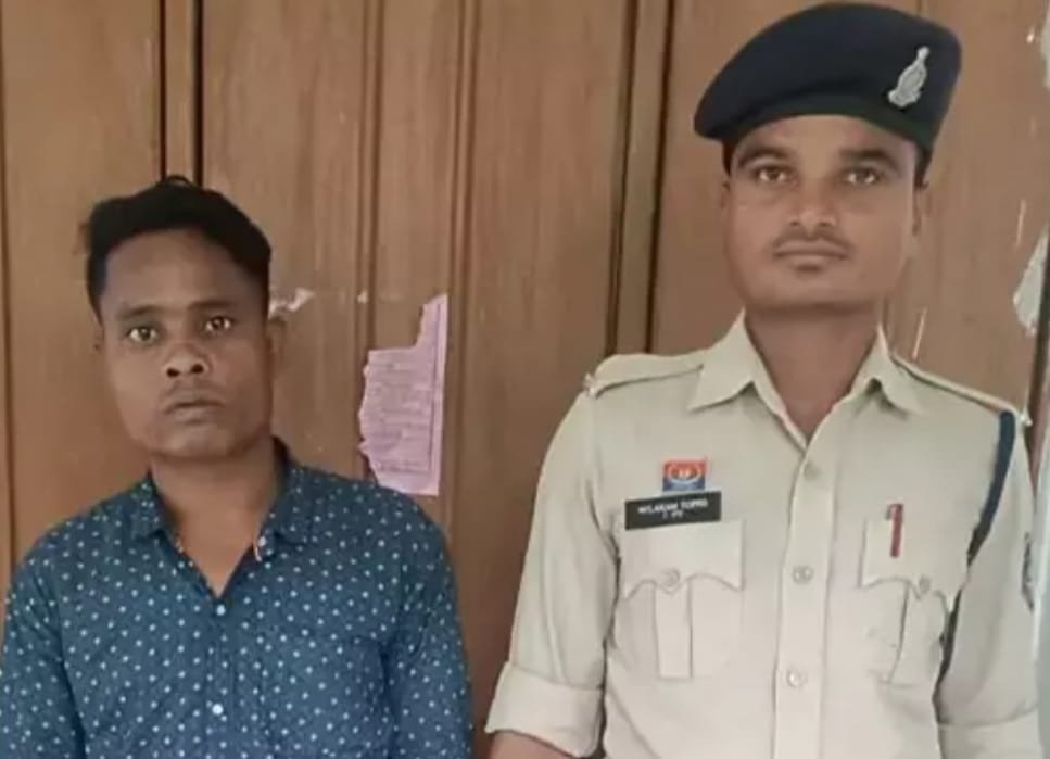 टांगी से पत्नी की हत्या करने वाले पति को आजीवन कारावास की सजा: Chhattisgarh के Raigarh जिले में न्याय का फैसला