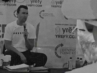 Trump समर्थक चार्ली कर्क की हत्या: University प्रोग्राम में गर्दन पर गोली, शोक में 4 दिन अमेरिकी झंडा झुकाया