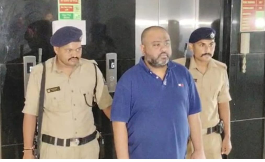 2200 Crore की धोखाधड़ी का Mastermind Dubai से गिरफ्तार