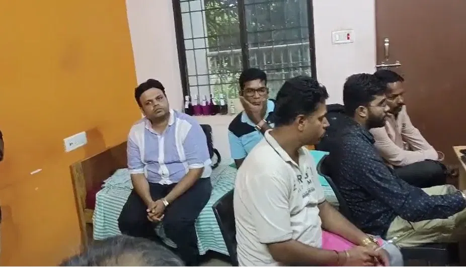 ACB की बड़ी कार्रवाई! 4.50 लाख रुपए रिश्वत लेते NTPC के उप महाप्रबंधक विजय दुबे गिरफ्तार