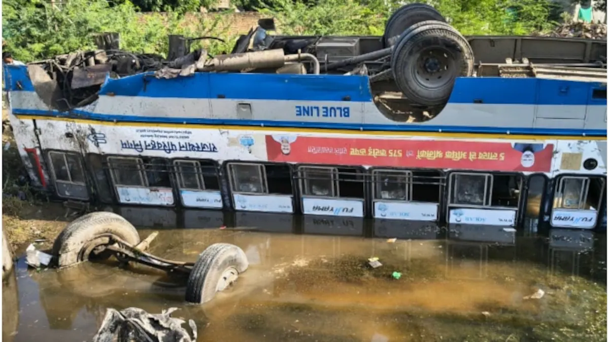 Rajasthan के टोंक-सवाई माधोपुर हाइवे पर भयंकर बस हादसा, 25 यात्री घायल
