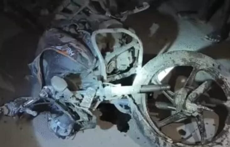 Korba में दर्दनाक हादसा: अज्ञात वाहन ने Bike को 100 मीटर घसीटा, एक की मौत