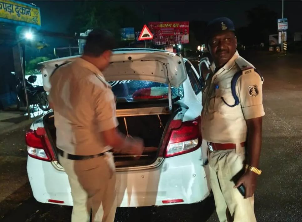 नवरात्रि में शांति के लिए Durg Police का अभियान: 250 वाहनों पर 82,000 का चालान