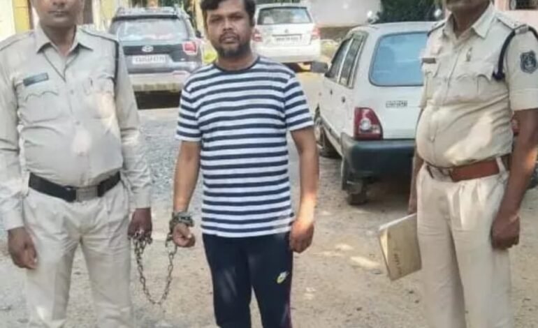 Dhamtari में दर्दनाक दुर्घटना, तेज रफ्तार वाहन ने ली एक की जान