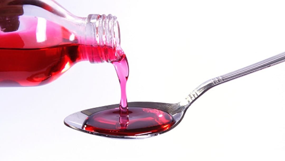 सरकार ने माता-पिता को चेतावनी दी: दो साल से कम उम्र के बच्चों को खांसी की सिरप न दें