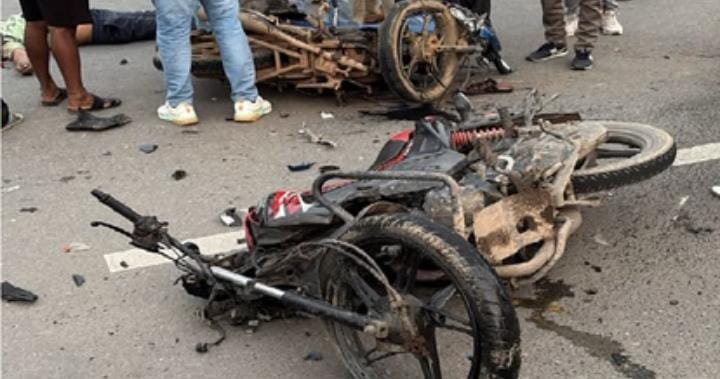 Korba: नेशनल हाईवे पर दो बाइकों की भीषण टक्कर, जवान समेत दो की मौत, एक घायल