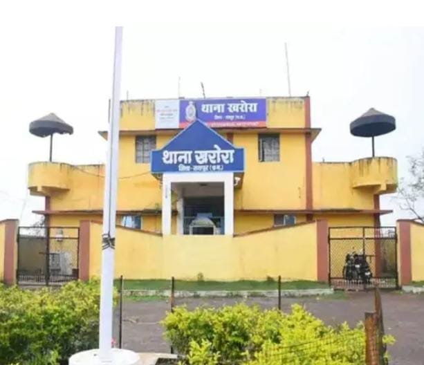 Raipur: बलात्कार के आरोपी को पुलिस ने छोड़ा, जनता में आक्रोश