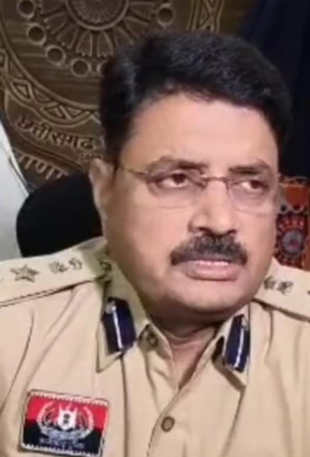 Bilaspur में अवैध वसूली और धमकी का मामला: ASI और कॉन्स्टेबल सस्पेंड, TI पर भी कार्रवाई की संभावना