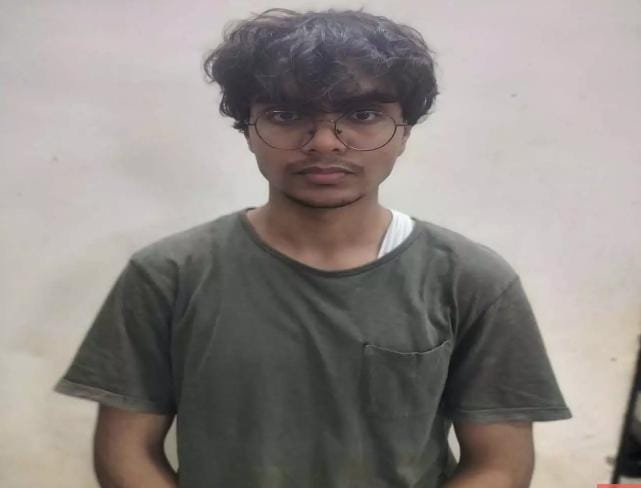 Raipur में Cyber अपराध का सनसनीखेज मामला: AI टूल से 36 छात्राओं की तस्वीरें अश्लील बनाईं, आरोपी छात्र गिरफ्तार