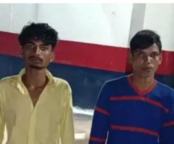 Durg: मोबाइल रिपेयरिंग दुकान में चोरी तीन आरोपी गिरफ्तार, 10 मोबाइल नदी में फेंके