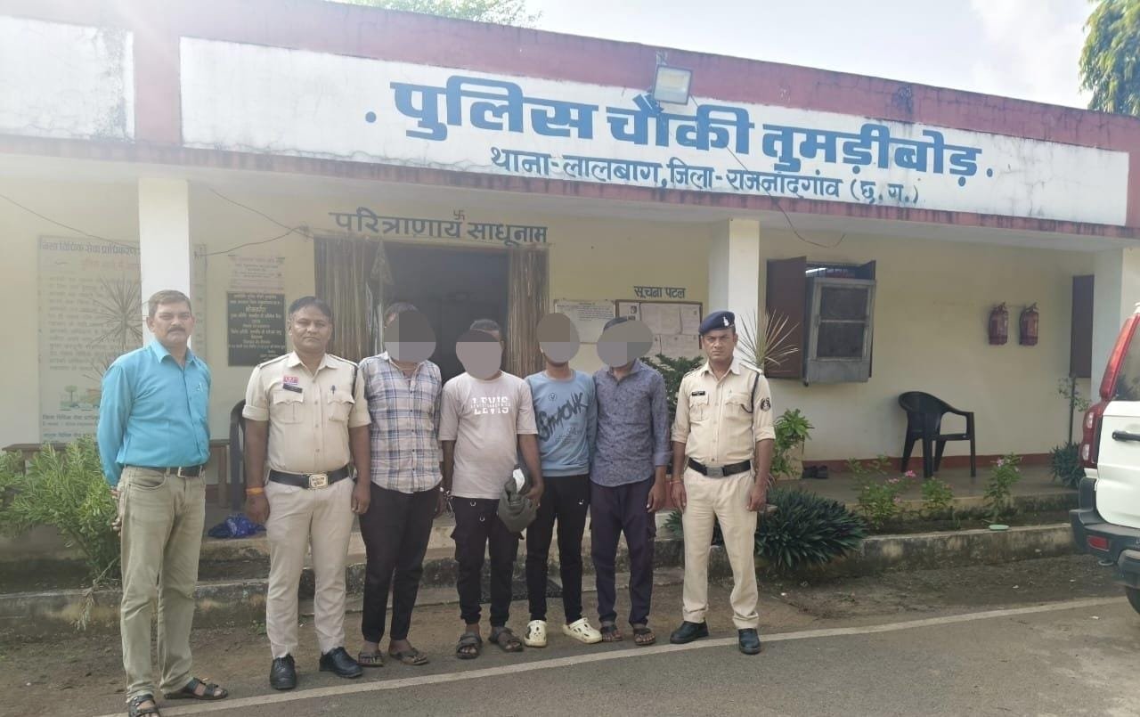 Rajnandgaon: मवेशी तस्करी पर पुलिस की बड़ी कार्रवाई दो वाहन जब्त, चार आरोपी गिरफ्तार
