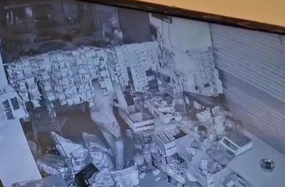 रायपुर में संगम किराना स्टोर से चोरी की वारदात