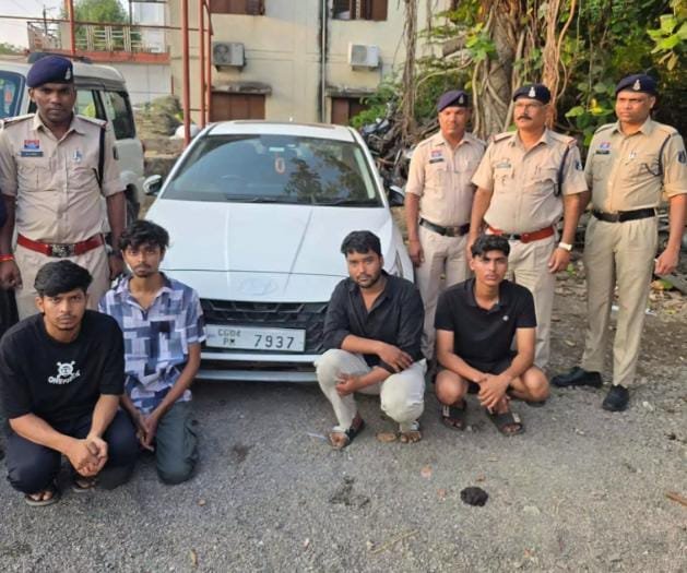 Raipur में कार से स्टंटबाजी करने वाले चार युवक गिरफ्तार