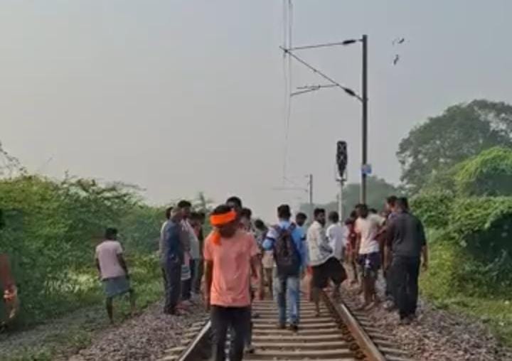 Durg: कानों में इयरफोन लगाकर संगीत सुन रहा था युवक, ट्रेन की चपेट में आने से दर्दनाक मौत