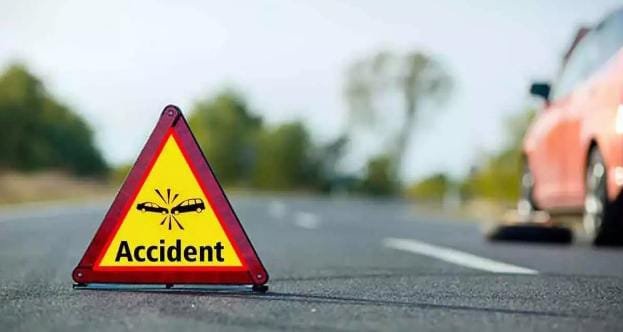 Gariyaband: नेशनल हाईवे पर दर्दनाक हादसा, चाचा-भतीजे की मौके पर ही मौत