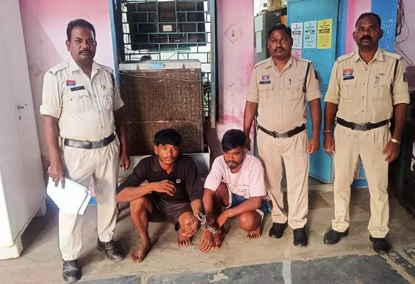 Raigarh : ट्रक ड्राइवर से लूट करने वाले गिरोह के दो सदस्य गिरफ्तार