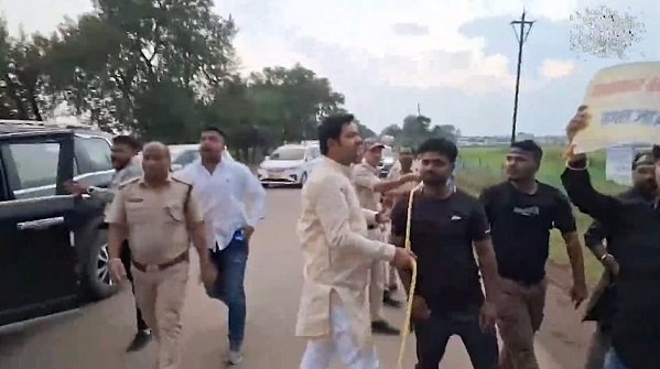 Kawardha: BJYM अध्यक्ष राहुल टिकरिया के कवर्धा दौरे पर बवाल, भाजपा-कांग्रेस कार्यकर्ताओं में झड़प