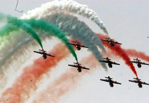 Chhattisgarh rajya utsav  2025 : राजधानी में ‘सूर्य किरण’ टीम दिखाएगी हैरतअंगेज हवाई करतब, तैयारियां जोरों पर