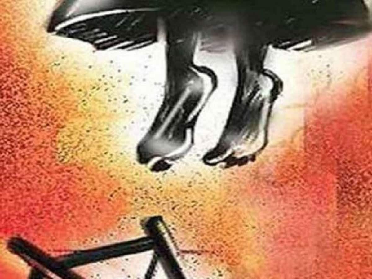 Korba : 11वीं की छात्रा ने फांसी लगाकर दी जान, कमरे में लटका मिला शव…