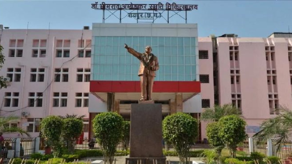 राज्य स्थापना दिवस पर मेकाहारा में नहीं रहेगी छुट्टी,  खुले रहेंगे ओपीडी और इमरजेंसी सेवाएं