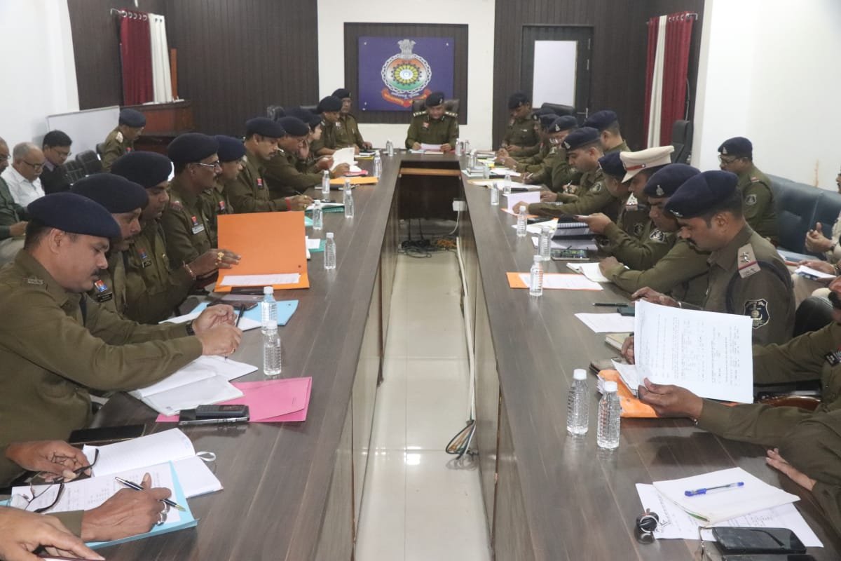 Durg पुलिस की अपराध समीक्षा बैठक
