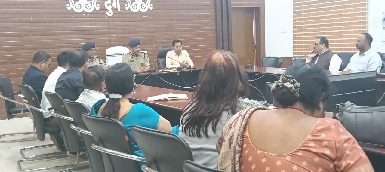 Durg: महाविद्यालयों–विश्वविद्यालयों में अब बिना अनुमति नहीं होगा कोई कार्यक्रम, प्रशासन ने जारी किए कड़े निर्देश