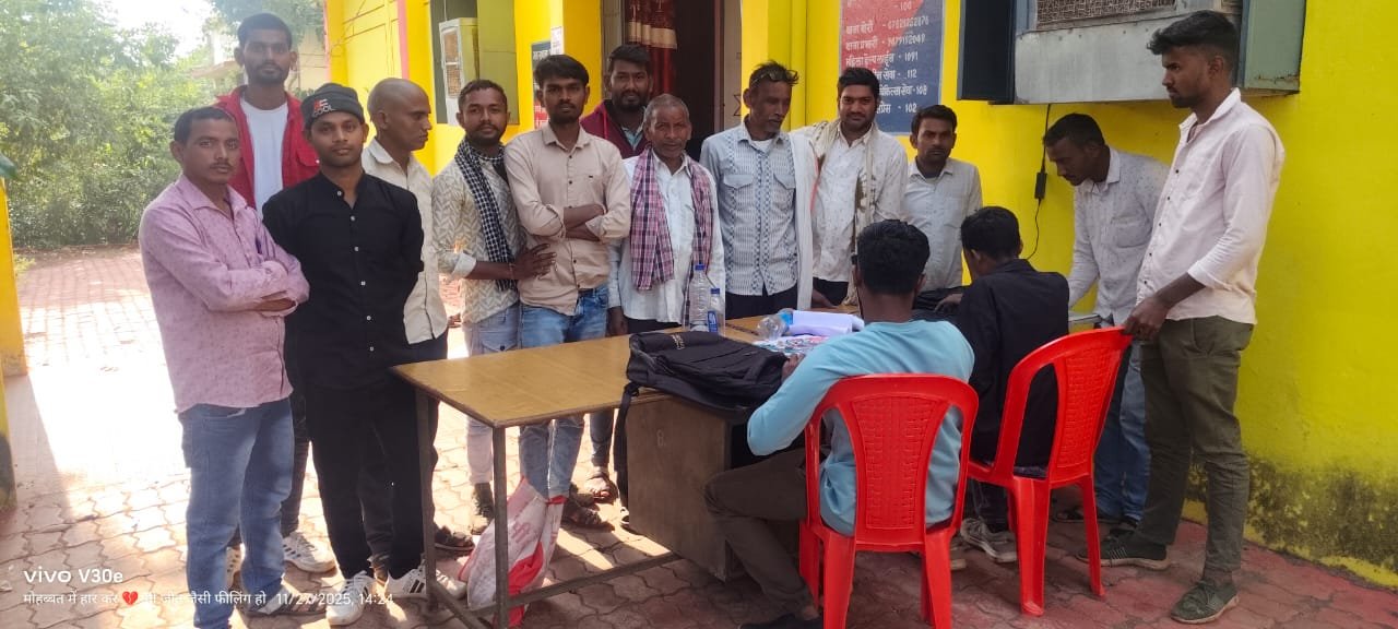 दुर्ग में Operation Suraksha का बड़ा असर: लाइसेंस शिविरों में उमड़ी रिकॉर्ड भीड़, 451 DL जारी—1000 से अधिक नए आवेदन