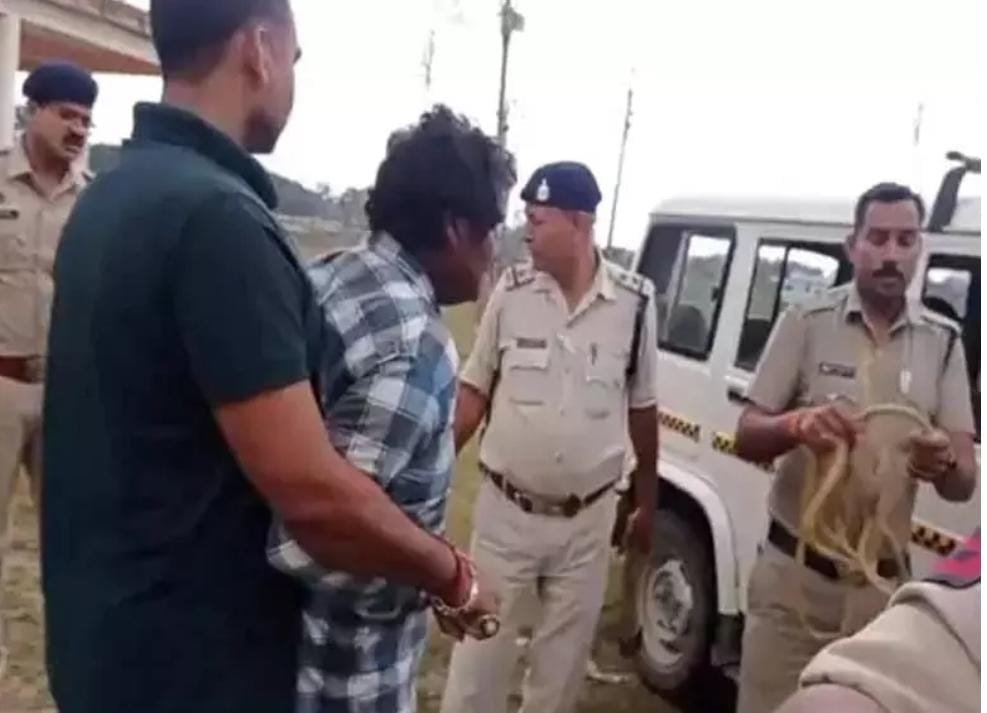 Sarguja: पति-पत्नी के झगड़े में बीच-बचाव करना पड़ा महंगा,देवर ने किया हमला, पुलिस ने किया गिरफ्तार