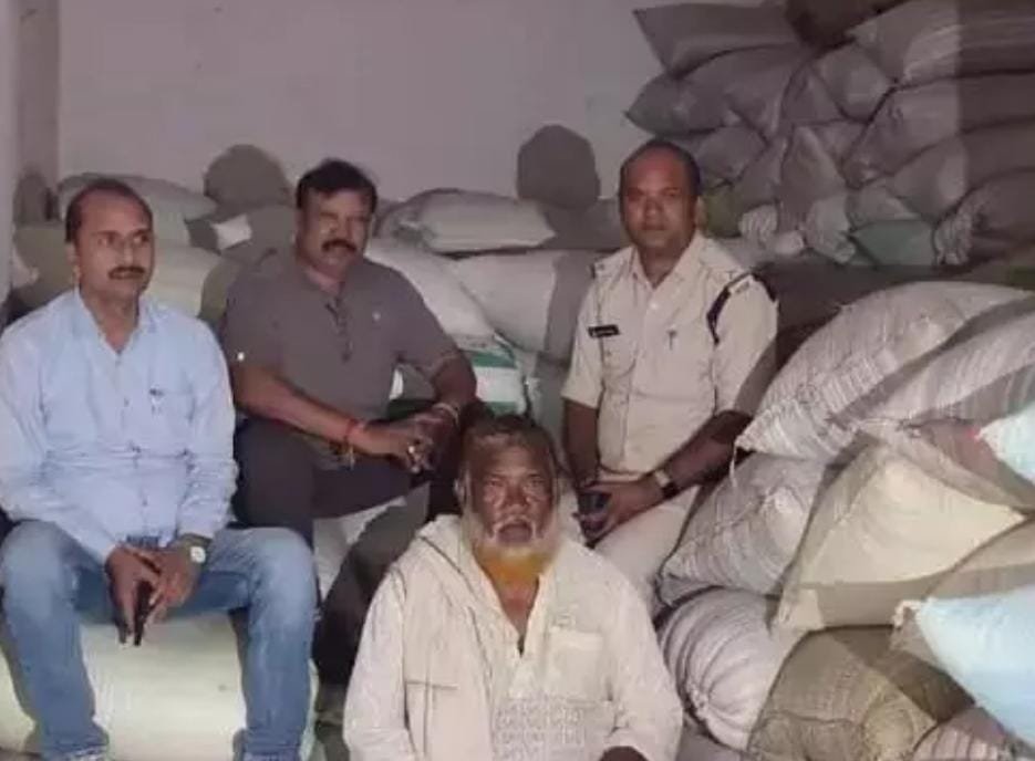 Balrampur: धान खरीदी से पहले प्रशासन की बड़ी कार्रवाई