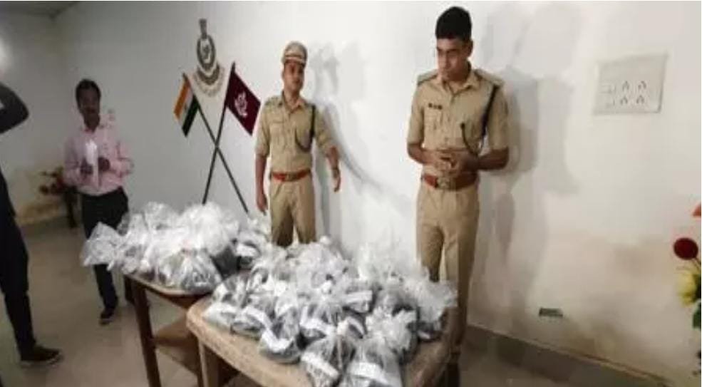 ओडिशा में ड्रग तस्करी का बड़ा खुलासा: मलकानगिरी में 8 करोड़ की हशीश तेल जब्त, आरोपी फरार