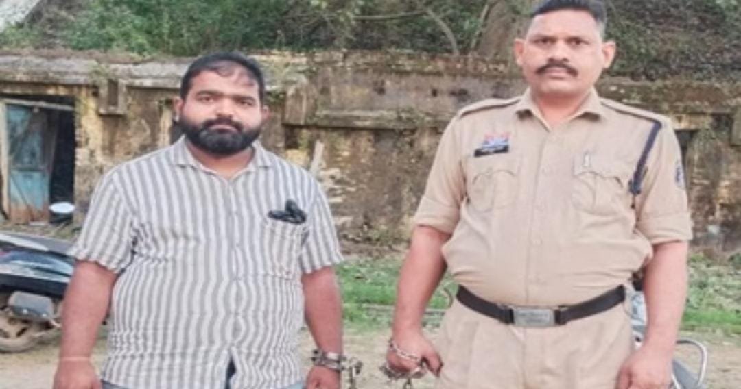 Raigarh : ट्रेलर खरीदी के नाम पर 15.85 लाख की ठगी, पुलिस ने ब्रोकर को किया गिरफ्तार