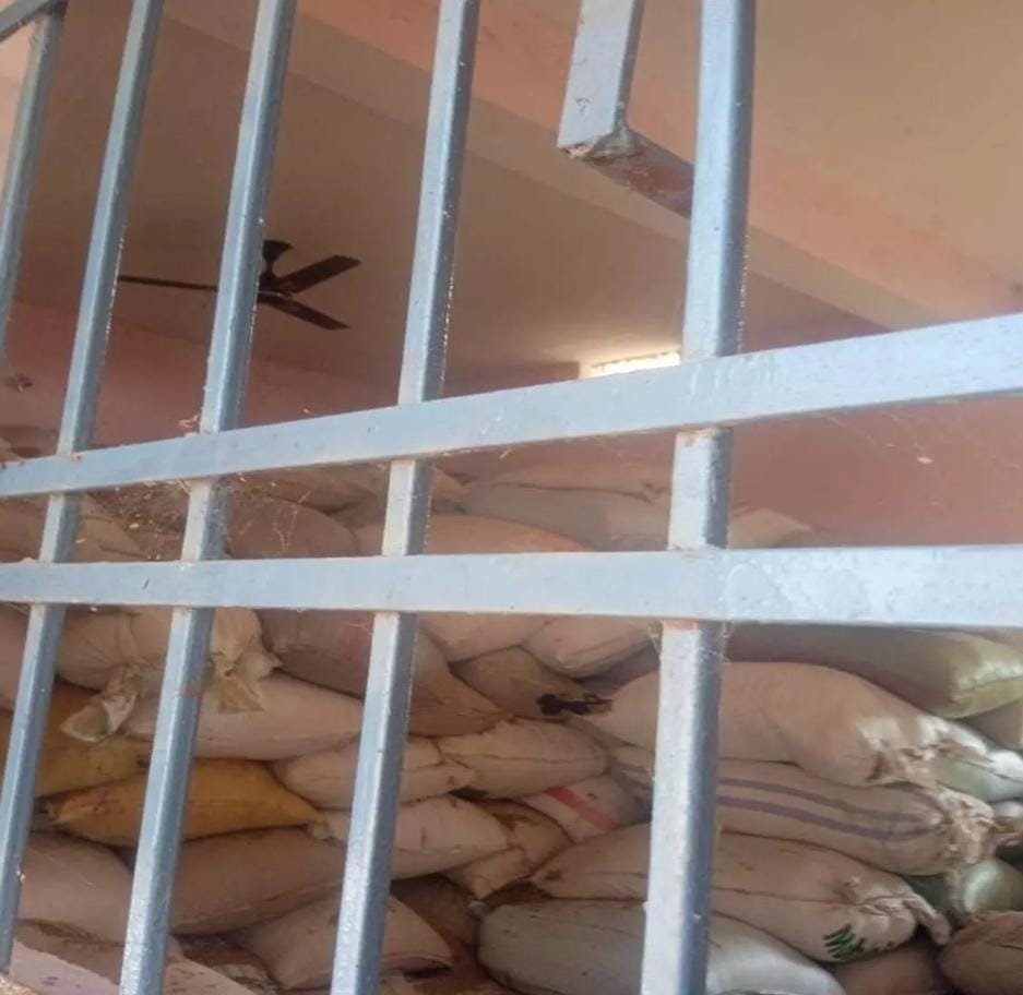 Mahasamund में अवैध धान भंडारण पर कार्रवाई