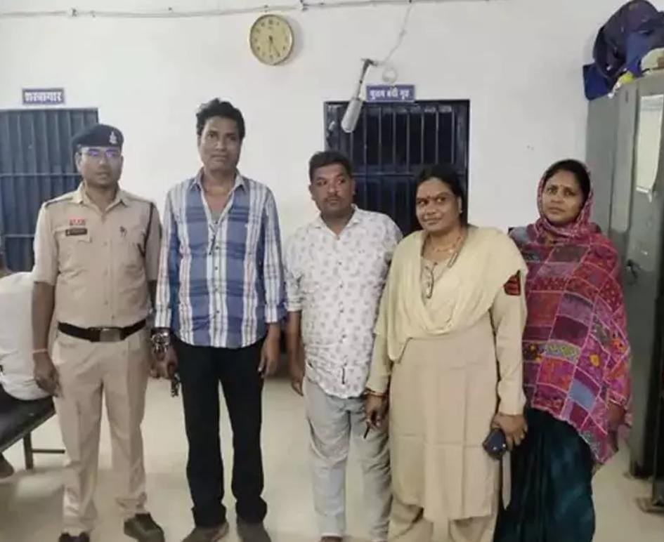 Durg पुलिस का बड़ा अभियान: 62 छापों में 18 गिरफ्तार, 476 पौवा अवैध शराब जब्त
